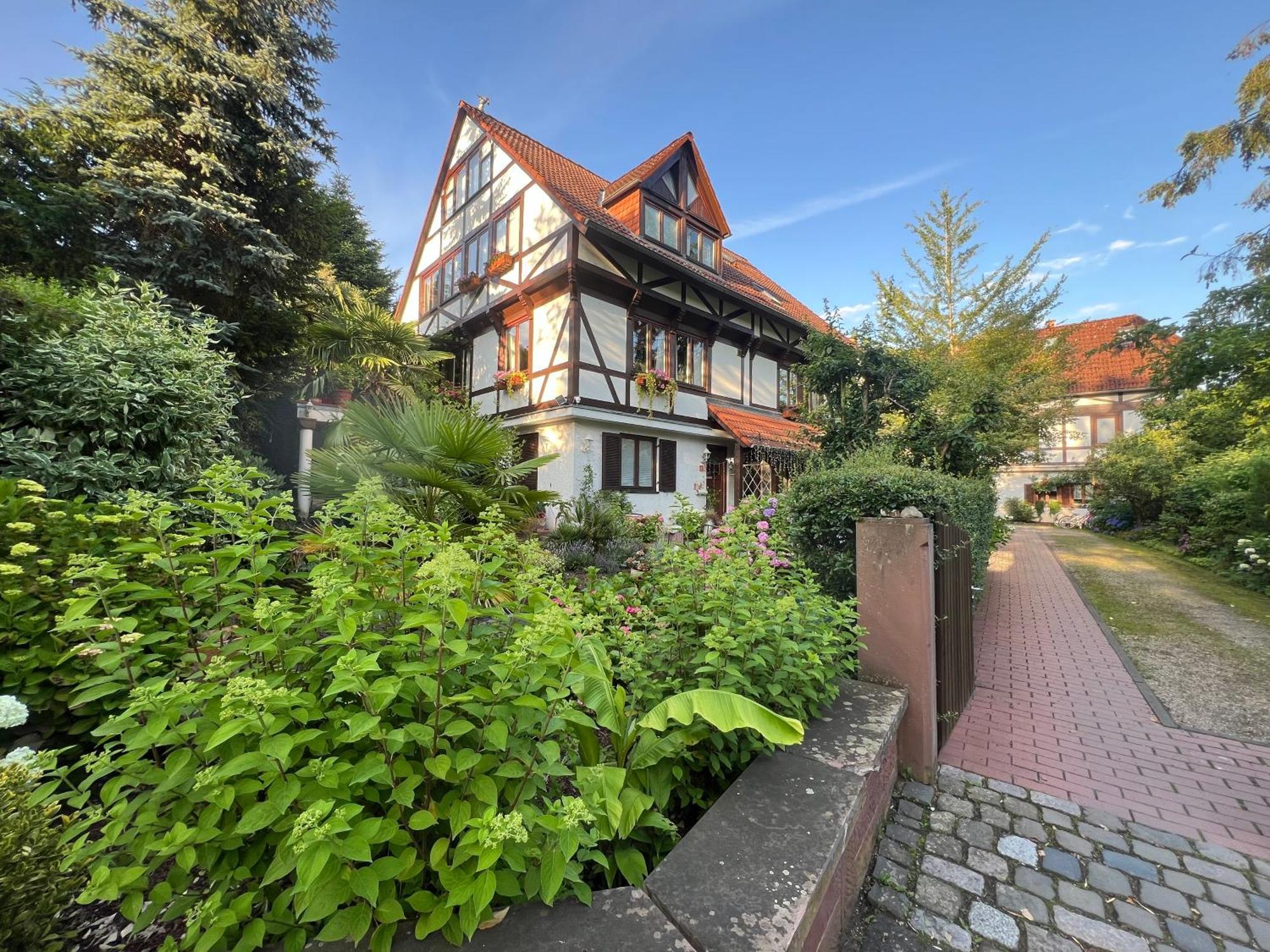 Einliegerwohnung In Einer Muehle Vor Den Toren Frankfurts, Ideal Fuer Messegaeste Oder Stop Over Dreieich Buitenkant foto
