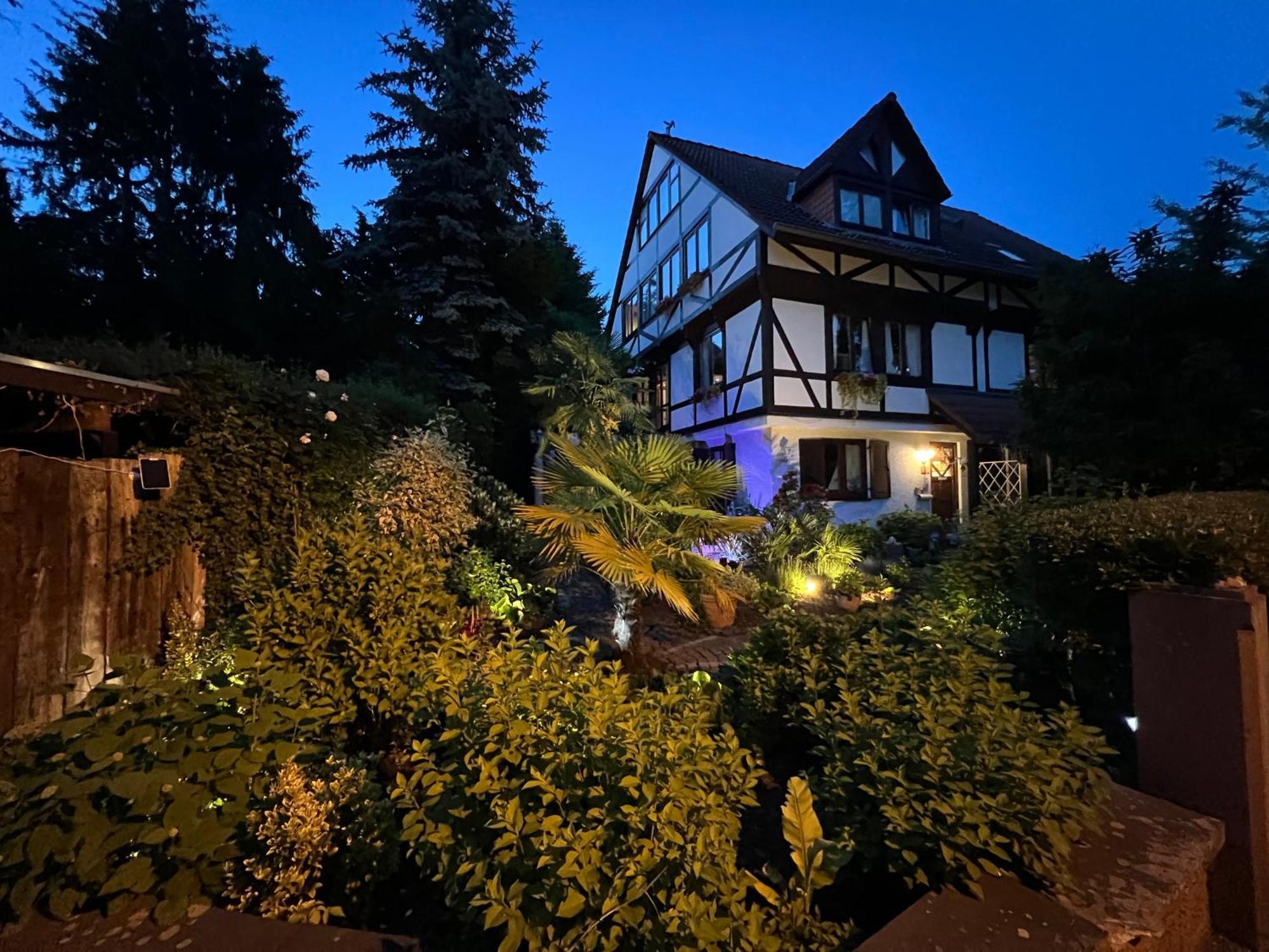 Einliegerwohnung In Einer Muehle Vor Den Toren Frankfurts, Ideal Fuer Messegaeste Oder Stop Over Dreieich Buitenkant foto
